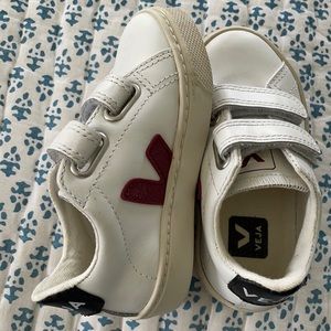 Veja Toddler Sneakers size 7